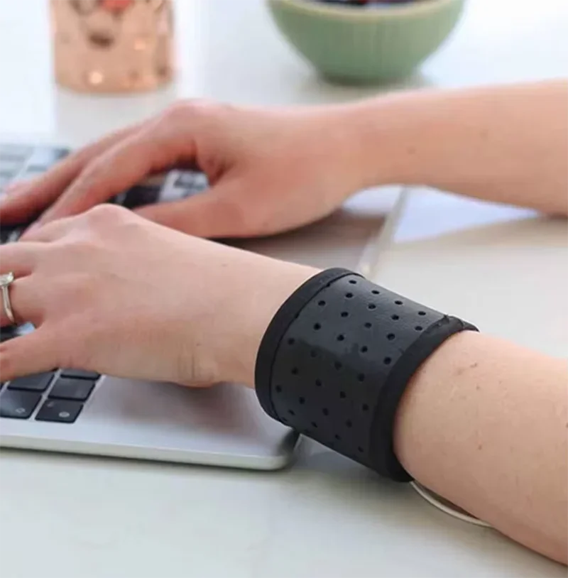 Grounding Hand Bracelet